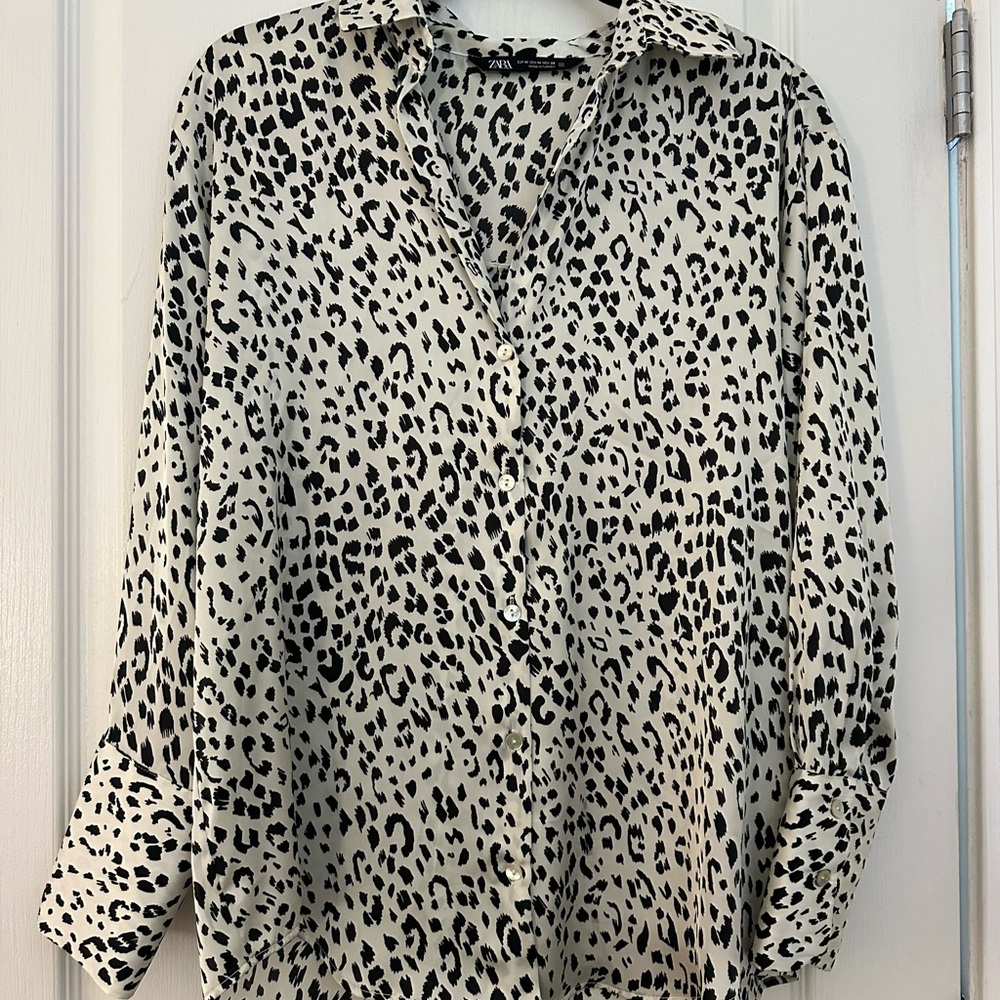 Zara Women's Monochrome Animal Print Blouse